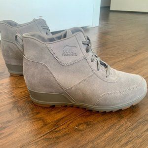 Sorel Evie Sport Lace Bootie Size 10.5